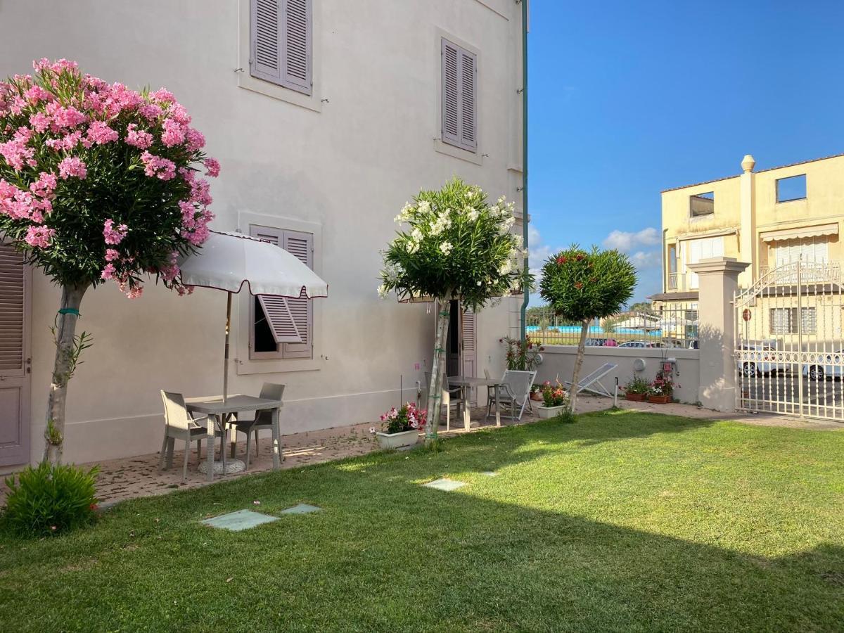 Villino Ermione Hotel Marina Di Pisa Luaran gambar