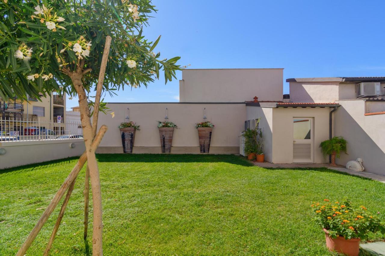 Villino Ermione Hotel Marina Di Pisa Luaran gambar
